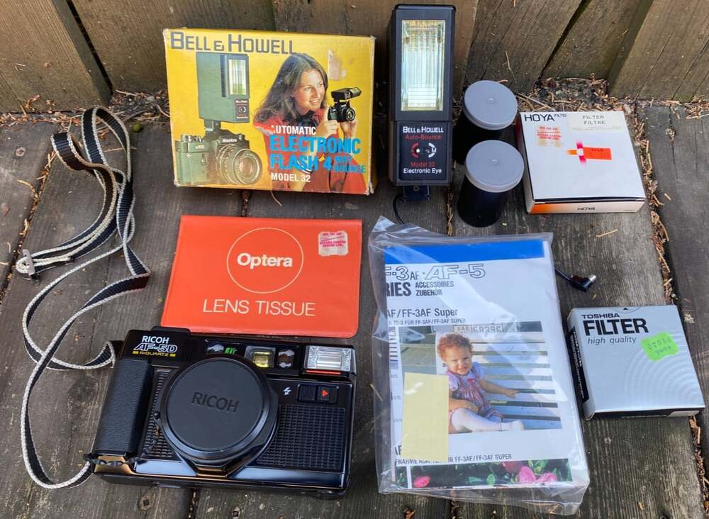 Ricoh AF-5D 35mm Point & Shoot Film Camera 38/2.8 Lens TESTED With Filter & More
